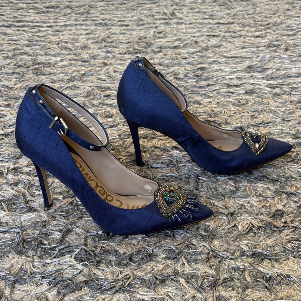 Sam Edelman Navy Beaded Pointed Toe Ankle Strap Heels Size 6 Limited Edition - Picture 3 of 16